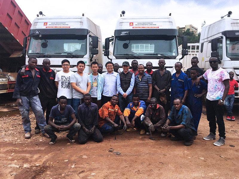 L'équipe de service ASIA MACHINERY du distributeur SINOTRUK Rwanda