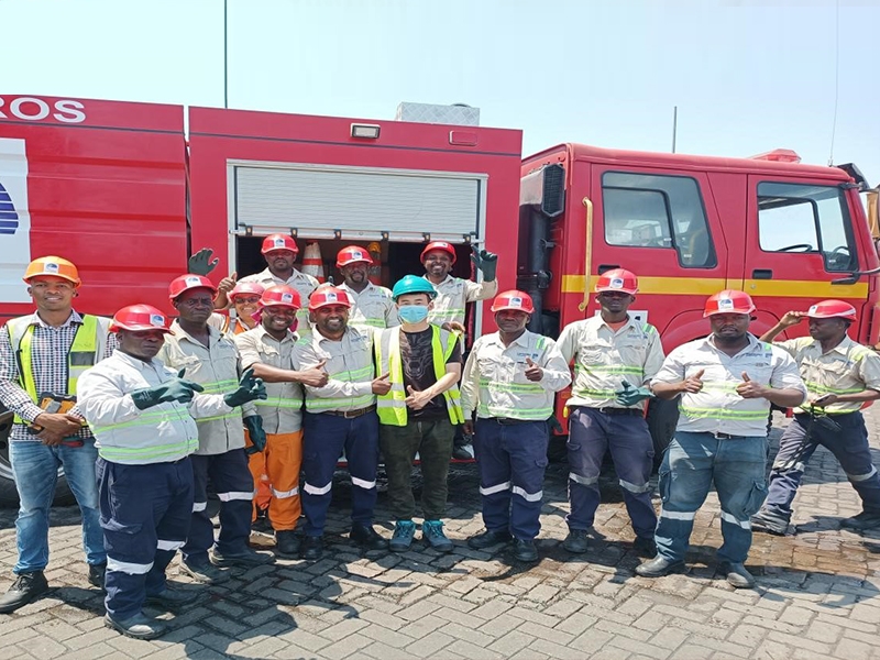 The Mozambique office of SINOTRUK actively practices “We aim at customers’ satisfaction”, Our after-sales staff train customers' employees on the use and maintenance of vehicles.