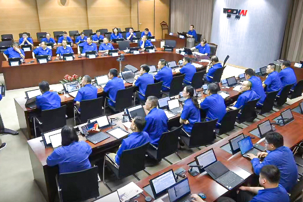 谭旭光主持召开山东重工•潍柴集团•中国重汽联席会议